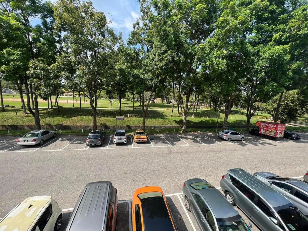 Jiaxin Dormitory-setia Indah 家馨青年旅宿 * Johor Bahru