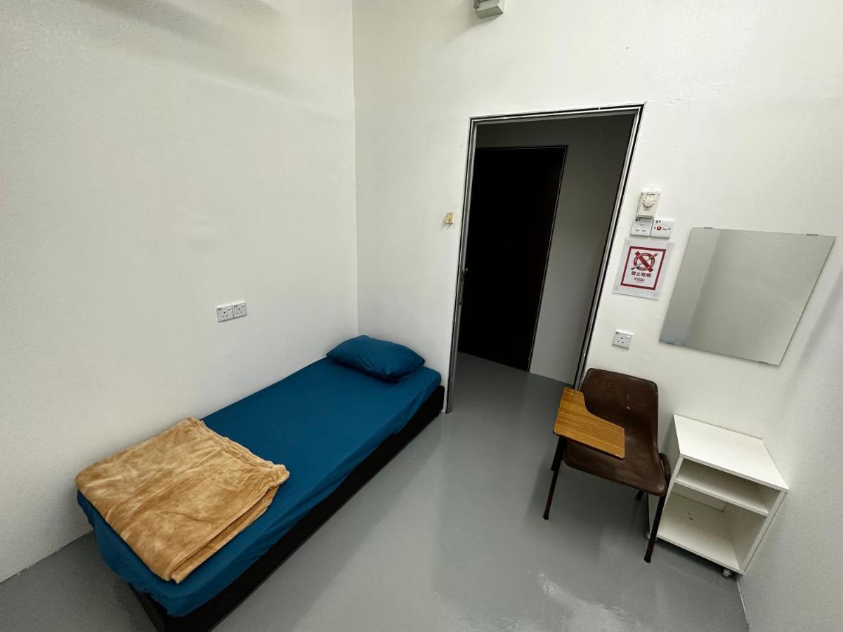 Jiaxin Dormitory-setia Indah 家馨青年旅宿 Johor Bahru